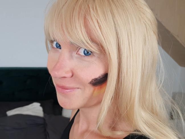 Download: blondes_teen_girl - Stiefschwester nach Deutschland EM-Fußball Spiel knallhart gefickt und in die Fotze gespritzt!!