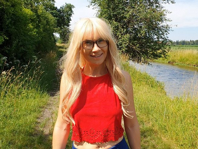 Download: blondes_teen_girl - KAMERAABBRUCH! Wurden wir gesehen? EX Freund geht seiner EHEFRAU mit mir FREMD!