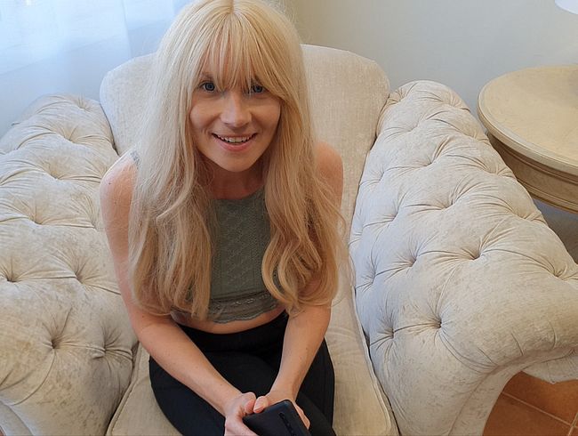 Download: blondes_teen_girl - Privates Interview! Heute beantworte ich dir die 5 häufigsten Fragen! Jetzt wird es ganz privat!