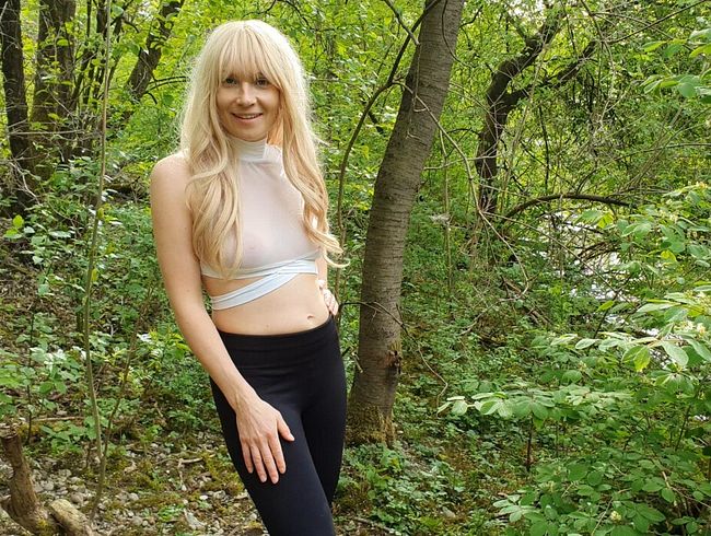 Download: blondes_teen_girl - Hat mich der Fremde im Wald einfach geschwängert?