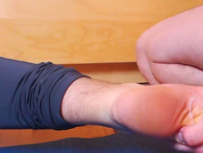 Download: blueboyz - Schwuler Twink, Footjob und Abspritzen