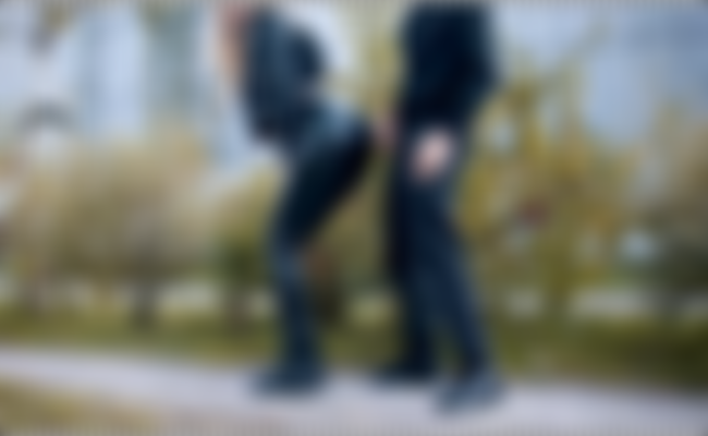 Download: clothed-pleasures - Er spritzt auf meine Latexleggins in der Öffentlichkeit! - clothedpleasures