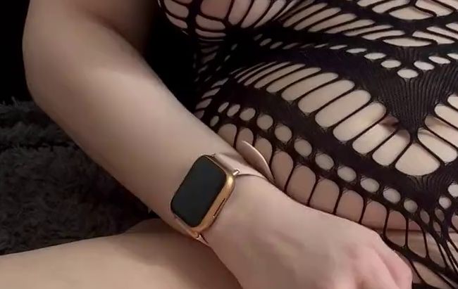 Download: clrapanties - Schön Fingern in sexy Netzbody