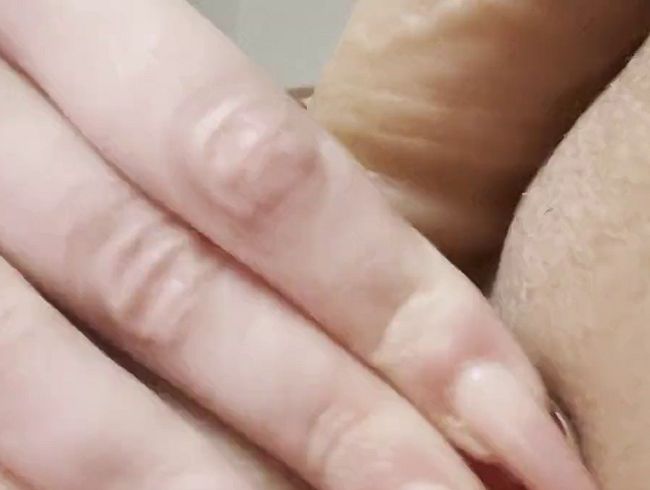 Download: clrapanties - heute verwöhne ich mein Arschloch wieder