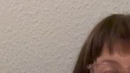 Download: clrapanties - erst lutsche ich mein Dildo und dann stecke ich ihn in mein Arsch