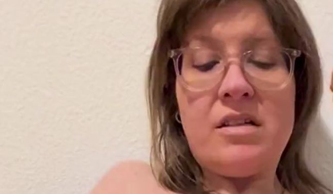 Download: clrapanties - Vibrator dann Dildo an Muschi