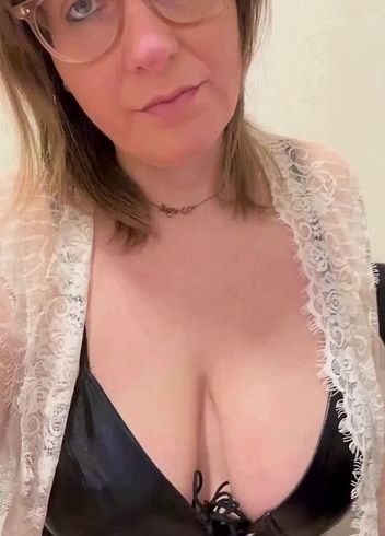 Download: clrapanties - SB in Schwarzer Corsage Muschi und Anal