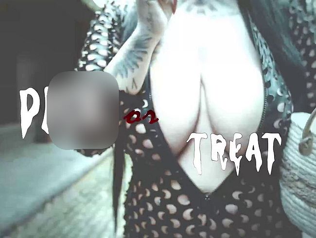Download: cumbiz - GROSSE SCHWÄNZE und CREAMPIE-Leckereien für die vollbusige Stiefmutter an Halloween