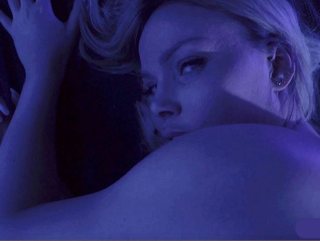 Download: cumbiz - Holländische Tussi liebt Nuru-Gel und bettelt darum, BBC zu lutschen (Teil 2)