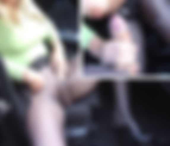 Download: danjela01 - Auf die Strumpfhose gespritzt