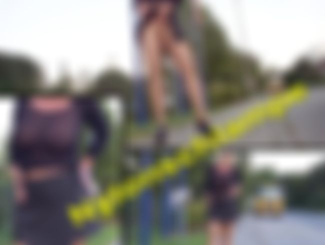 Download: danjela01 - Als Nylonschlampe unterwegs