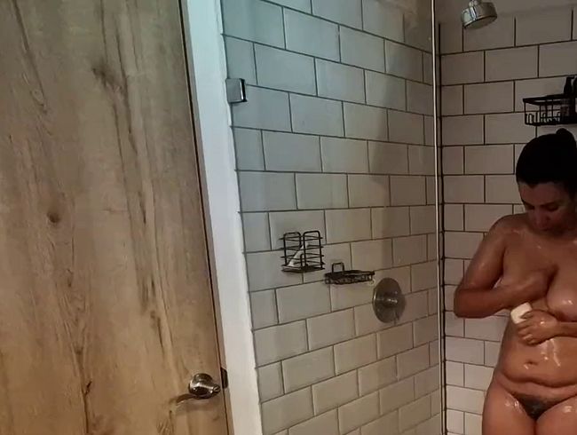 Download: denissetits - Ich gehe duschen!