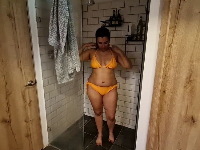 Download: denissetits - Ich gehe duschen!