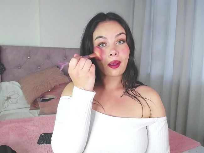 Download: destinysweet - Ich trage mein ganz besonderes Make-up für Sie auf
