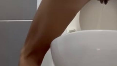 Download: dirtymarriedcouple1 - Pinkeln like a Men