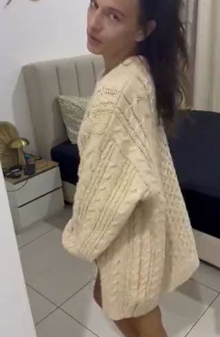 Download: dirtymarriedcouple1 - Wolle und der nackte Körper