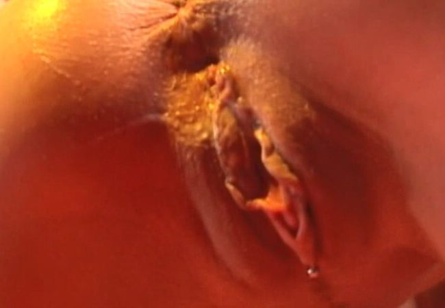 Download: emmastarr - reingewichst bis es überall läuft .