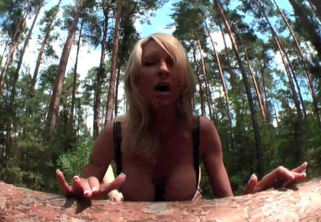 Download: emmastarr - mitten im wald ist´s passiert .