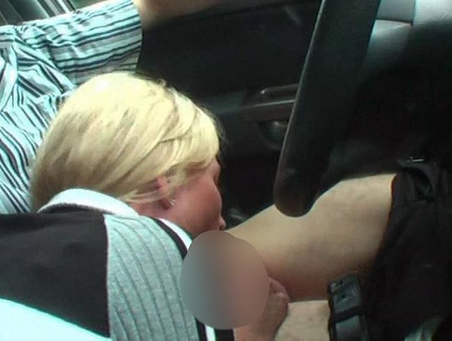 Download: emmastarr - pennenhelfe den schwanz gelutscht ..