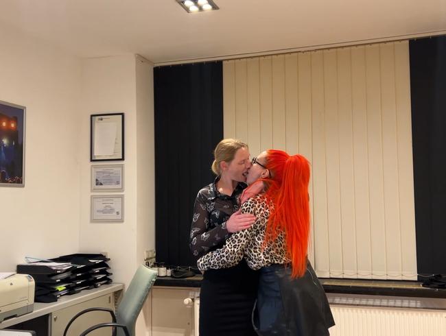 Download: emmastyle - Büroschlampen zeigen ihre Qualitäten