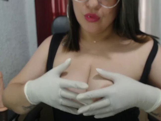 Download: evaluna06 - Titten Latexhandschuhe