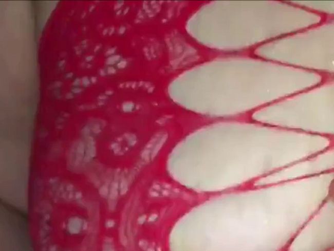 Download: feuchteheidi88 - geil auf mein rotes oberteil wichsen lassen