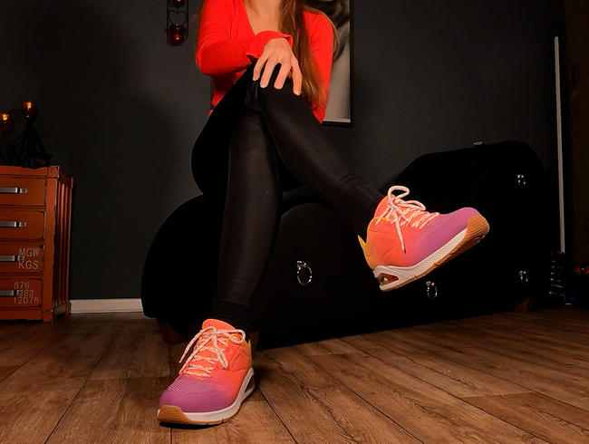 Download: freakart - Piss durch meine Leggings