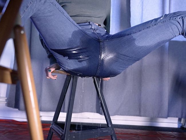 Download: freakart - Silvester!!! Wieder & wieder & Wiederbenetzung meiner Jeans