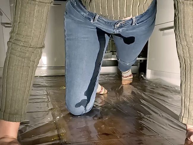 Download: freakart - Ich musste die Jeans noch einmal einnässen :)