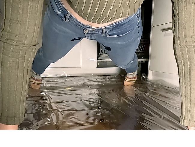 Download: freakart - Ich musste die Jeans noch einmal einnässen :)