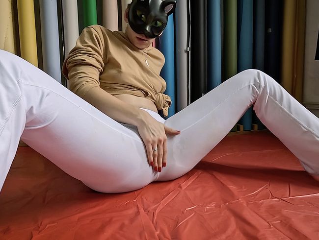 Download: freakart - Ich pinke in meine weiße Sporthose