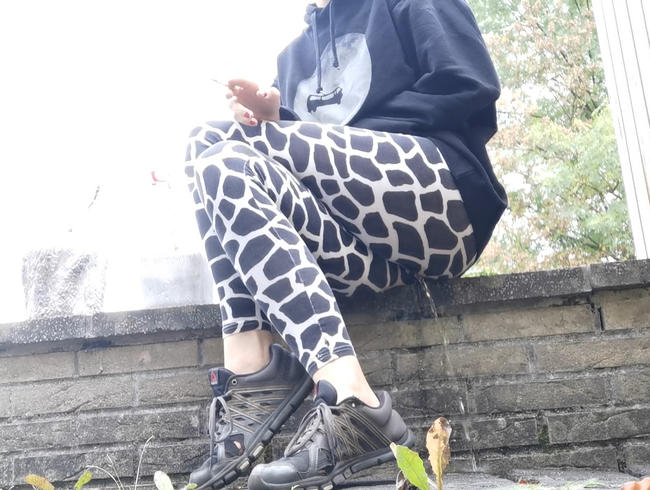 Download: freakart - Wieder eine nasse Raucherpause ;)