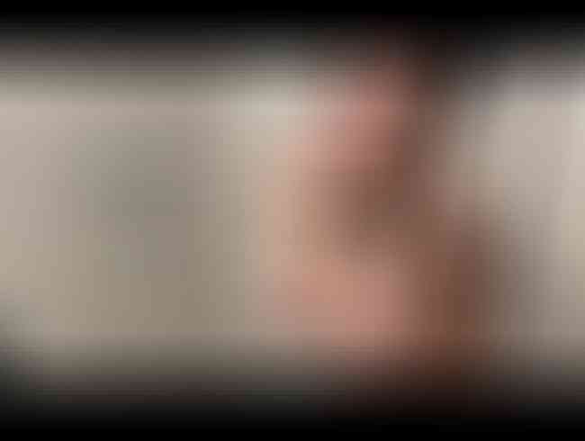 Download: gwenchase - Ich ficke mit meinem Dildo unter der Dusche