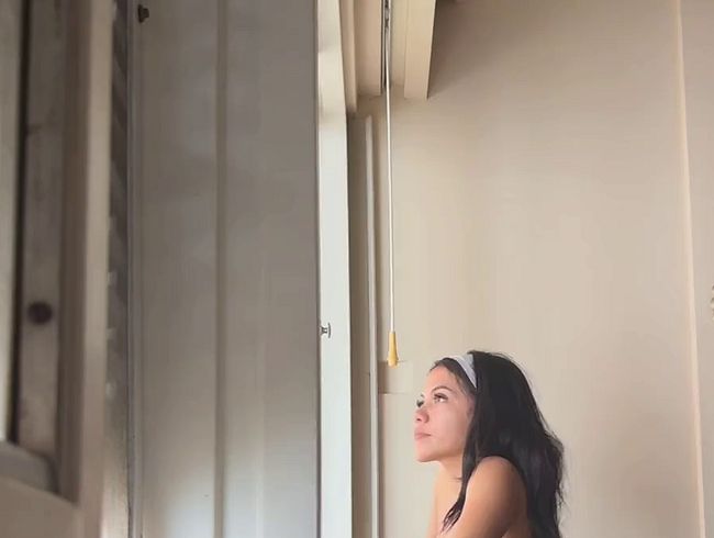 Download: gwenchase - Spaß vor meinen Nachbarn haben, die mich ansehen