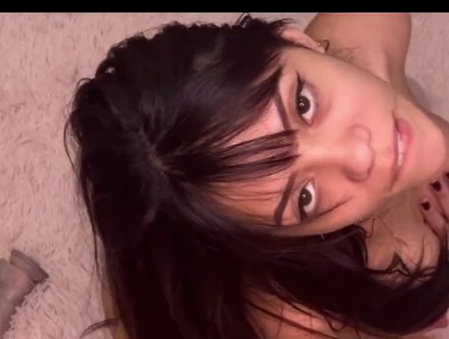 Download: gwenchase - vor der Kamera zeigen