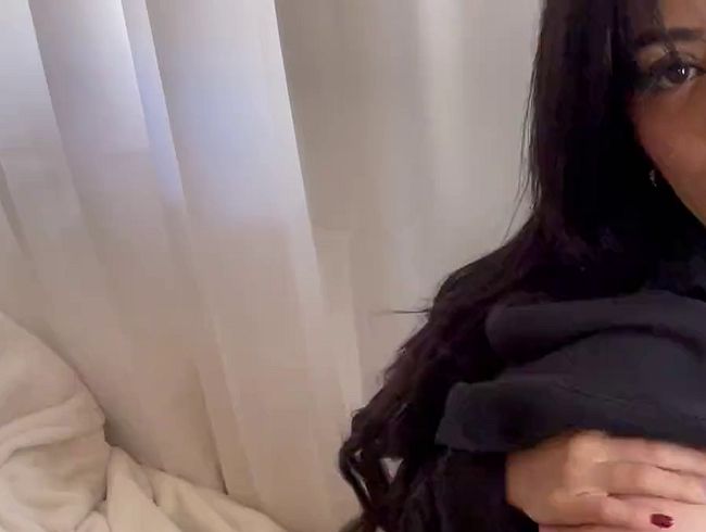 Download: gwenchase - Spaß mit meinen Titten haben.