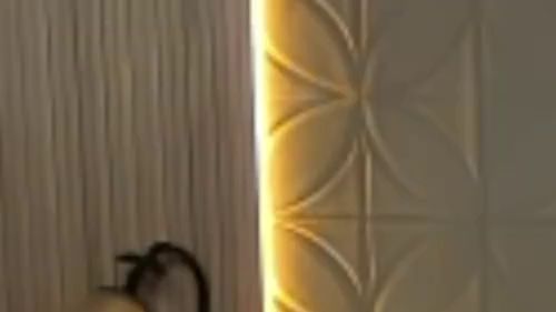 Download: gwenchase - Zeig mir, wie ich meine Muschi vor der Kamera rasiere!!