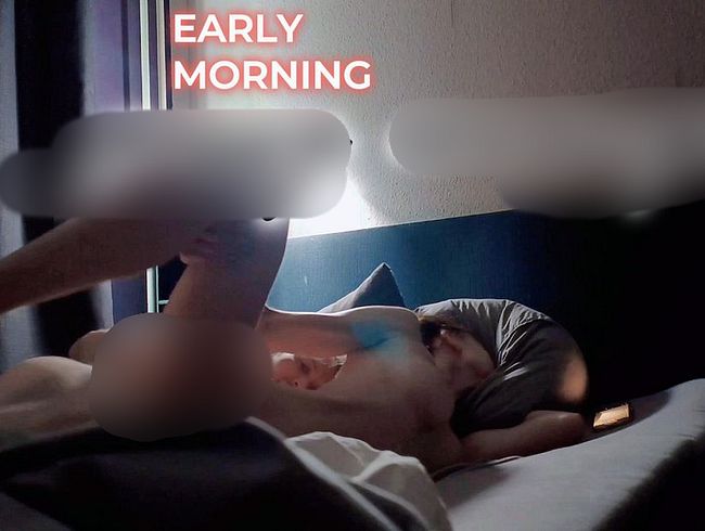 Download: gwenixjooohn - Creampie am frühen Morgen, im Bett unzensiert!!