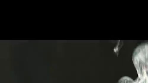 Download: hersmokey - Ich sitze in meinem roten Morgenmantel und rauche nach einem langen Tag eine Menthol 120, ganz wie immer meinem Raucherfetisch nachgehend. 