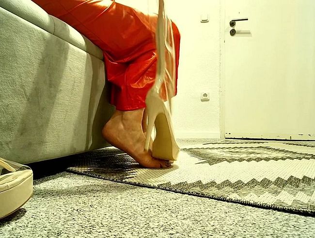 Download: hornysex - Transparente Overknees Video von der Seite (Dieses Video gibt es auch mit Frontvideo)