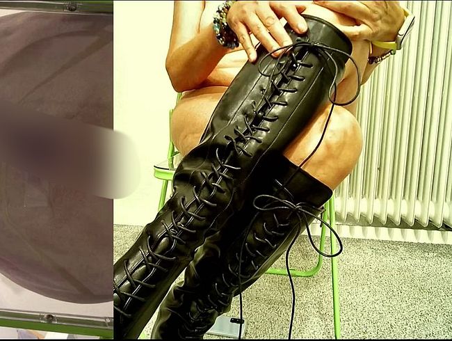 Download: hornysex - 2 Cam Video mit meiner Geilen Pussy über meinen geilen durchsichtigen Stuhl in Highheels