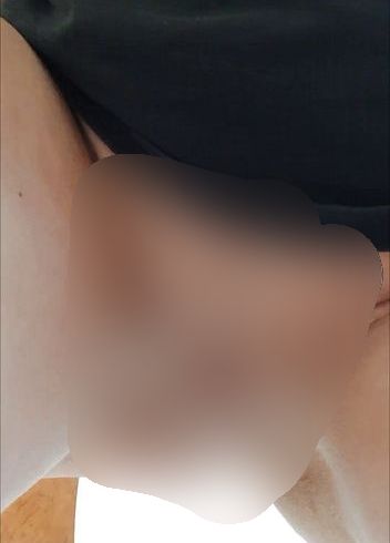 Download: hot_GLORIA - Warme GOLDEN SHOWER frisch aus meiner MILF MUSCHI