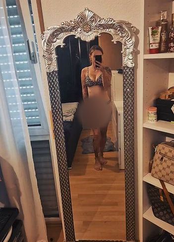 Download: jessielie27 - Soll ich mich ausziehen ?