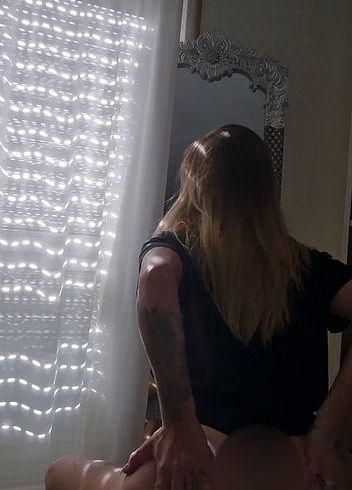 Download: jessielie27 - Heißes hüftenkreisen