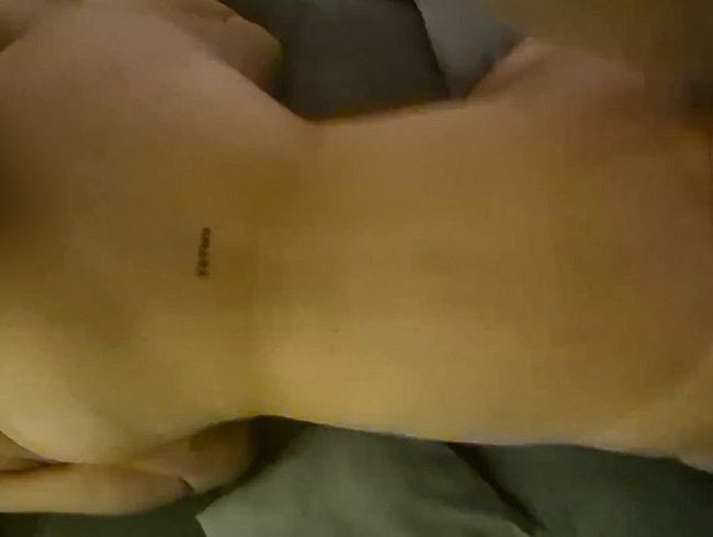 Download: jessielie27 - Er nimmt mich schön Doggy