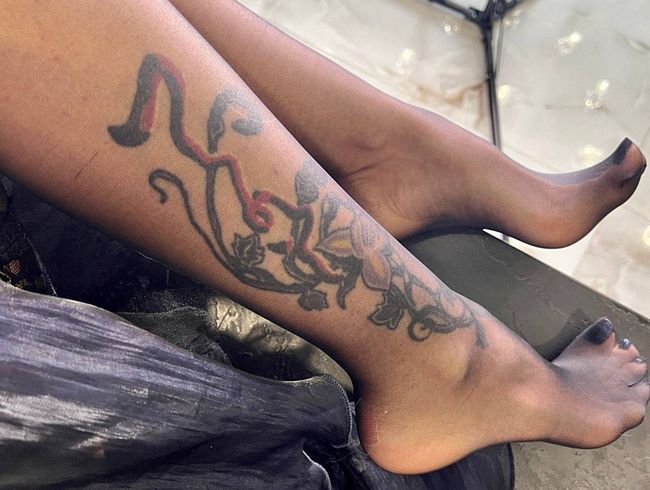 Download: juliadomaina - Meine Füße mit langen Zehen in Nylon, Nylons, Strümpfe, Strumpfhosen