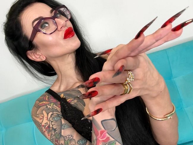 Download: juliadomaina - Neue heiße Farbe: Lange Nägel, Krallen, lange flexible Finger und Handjobs mit Spucke, roter Lippenstift