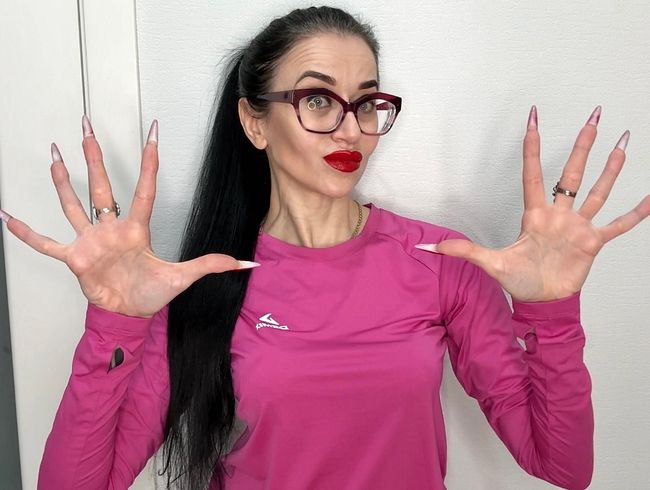 Download: juliadomaina - Fingerschnippen und -saugen, lange rote Nägel, scharfe Krallen