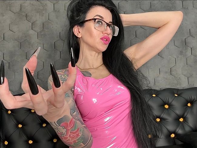 Download: juliadomaina - Lange schwarze Nägel, Fingerlutschen und heiße Handjobs mit Spucke