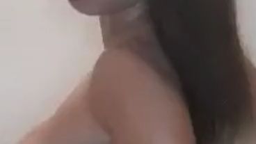 Download: juliahayesORIGINAL - komm her und zieh mich aus